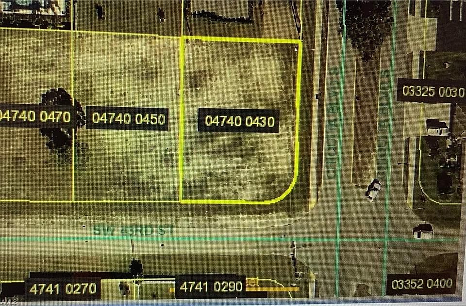 2nd image of 1601 SW 43rd St