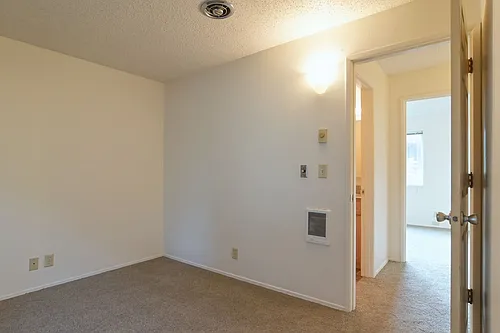 1437 High St Photo 1