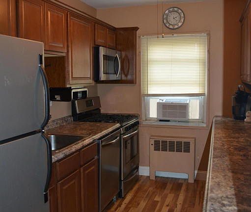 5th image of 21 Seth Ct #B