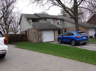 4272 Gayling Gdns, Mississauga, ON L5L 1Z9