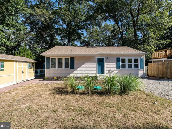 7414 Battle Ln, Millville, NJ 08332