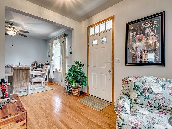 2nd image of 2840 Mansfield Ct