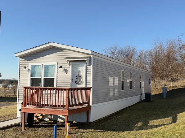 100 Pierpont Fields Vlg, Morgantown, WV 26508