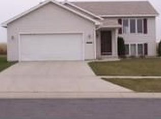 2104 Sonke Nw Ln, Stewartville, MN 55976