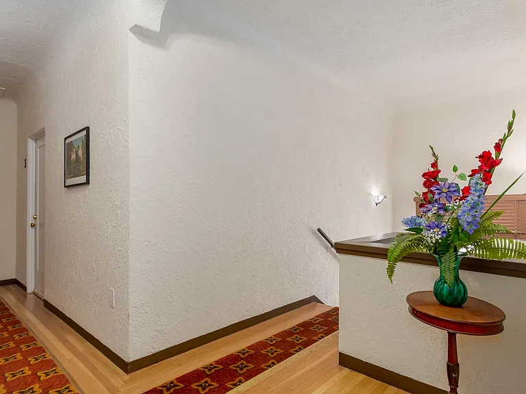 2124 P St #5 — Photo 4