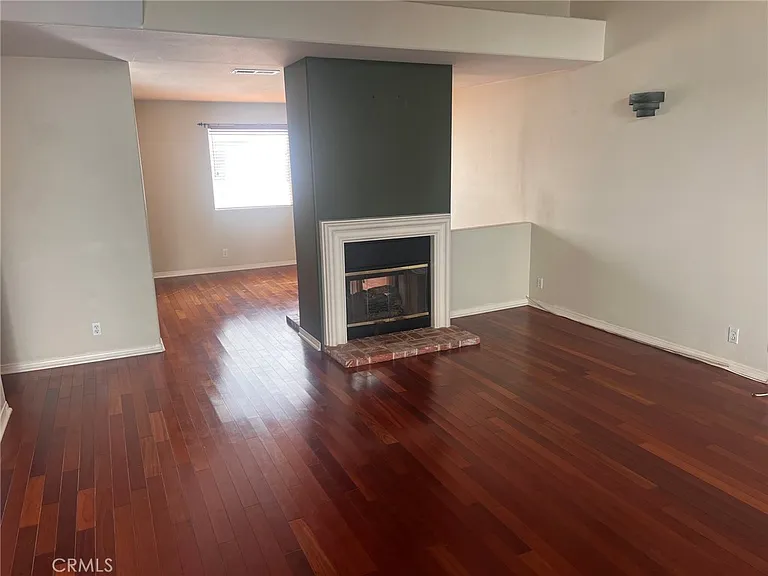 301 Diamond St #B — Photo 8