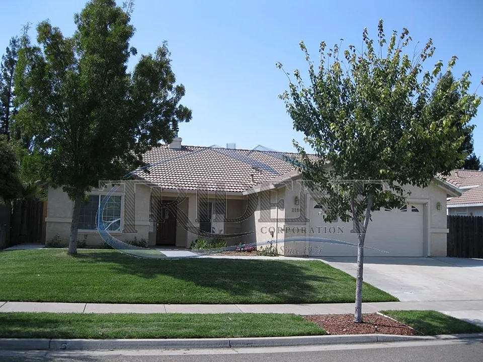 2180 Gold River Dr