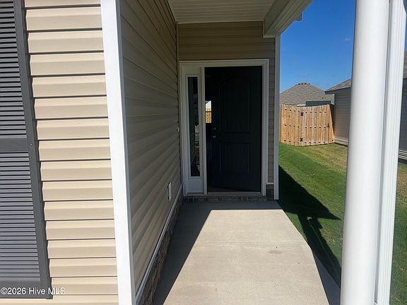 3rd image of 8872 Snelling Drive