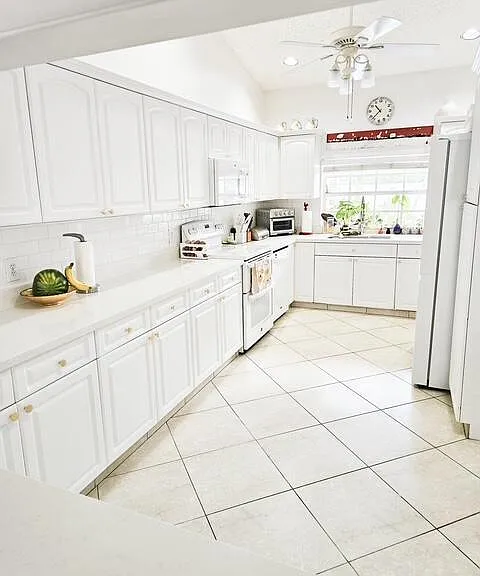 16657 Redwood Way — Photo 7