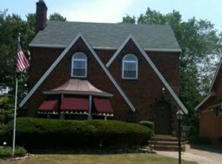 4715 Broadale Rd, Cleveland, OH 44109