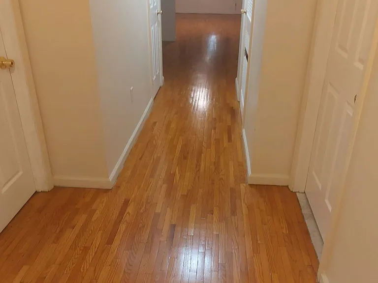 34-36 Vernon Ave #2 — Photo 6