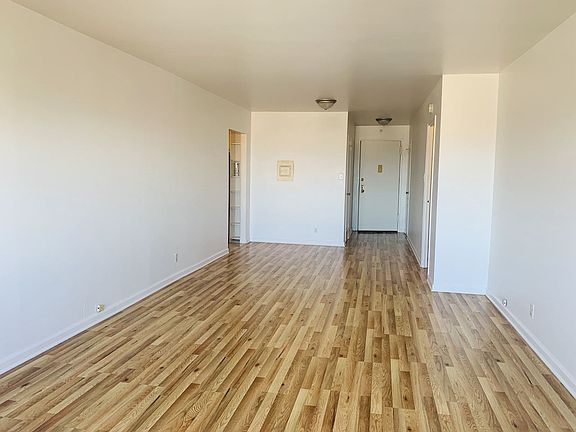 5th image of 225 Saint Pauls Ave APT 16E