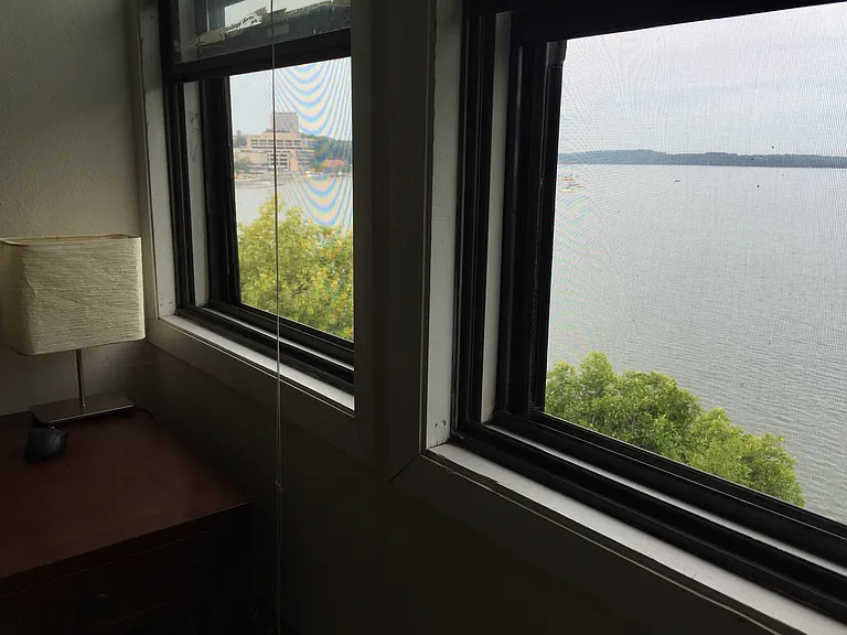 Mendota Lakeshore Apartments LLC — Photo 37