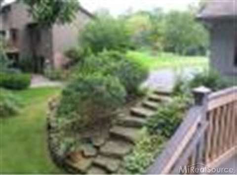 3rd image of 9817 Oak Valley Dr