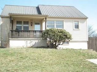 225 N Pinch Rd, Elkview, WV 25071