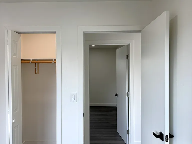 105 Sickles Ave #4 — Photo 11