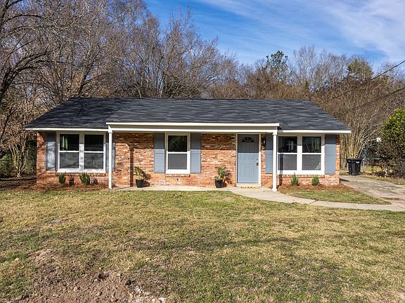 3rd image of 4785 Gardiner Dr