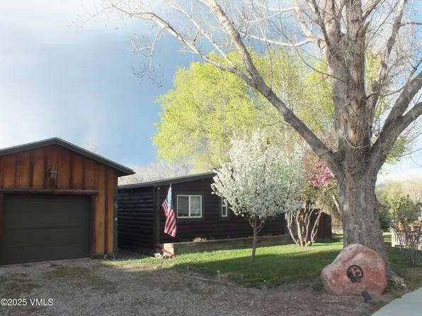 90 Beacon Ct, Gypsum, CO 81637