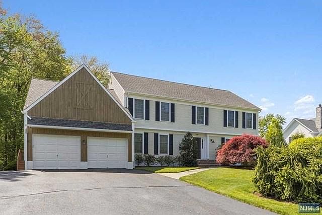 1st image of 509 Stony Brook Ln