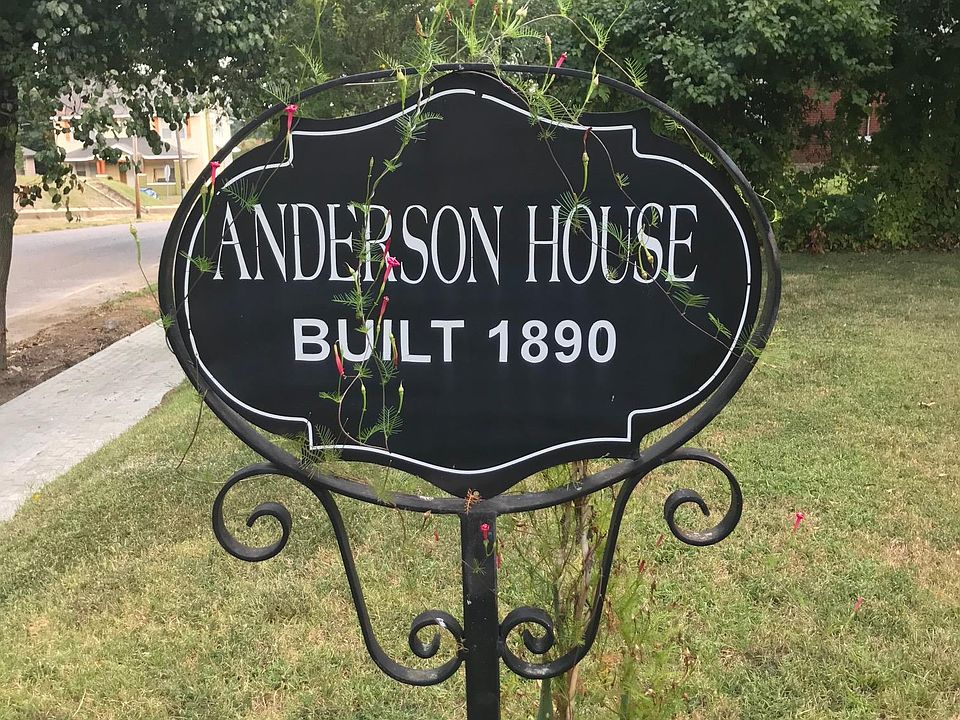 historical sign in yard