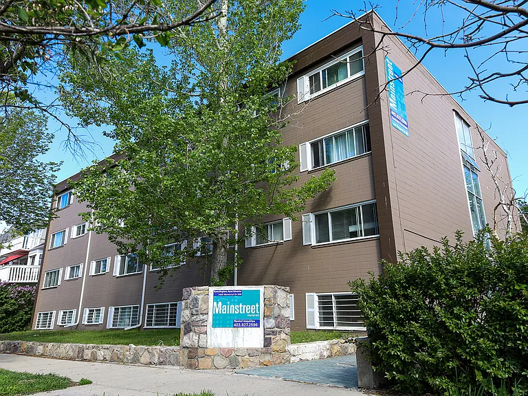 1440 Memorial Dr NW — Photo 9