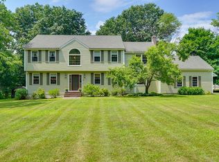 79 Strawberry Hill Rd, Acton, MA 01720