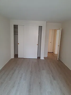 Rented by Bank Neary | media 11
