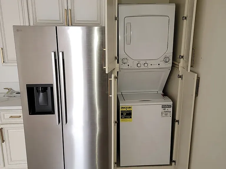 Burton St — Photo 4