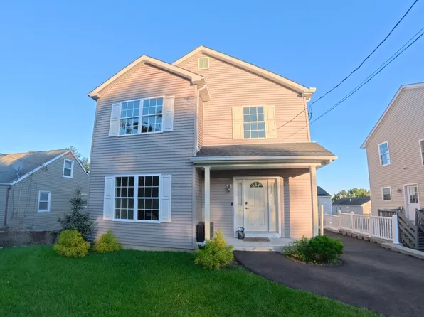 156 Dayton Road, Bridgeport, CT 06606