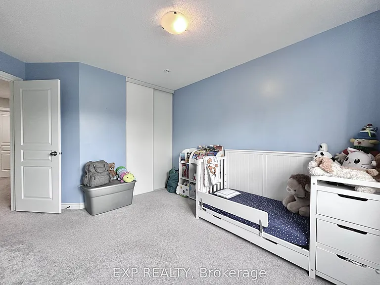 421 Foxhall Way — Photo 22