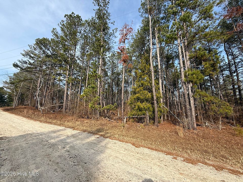 1st image of 165 Wayne Lane