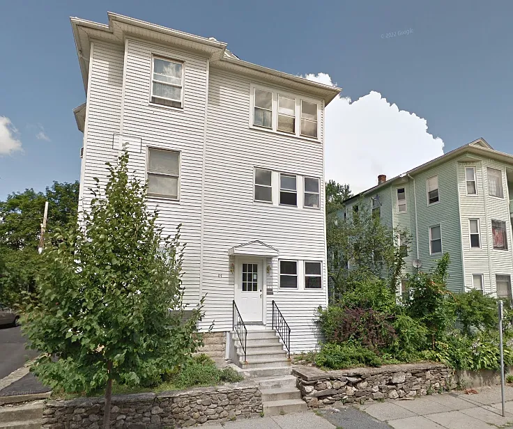 84 Florence St #3