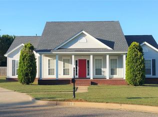 106 Canterbury Ct, Prattville, AL 36067