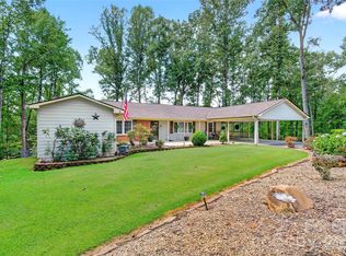 146 Cobblestone Dr, Marion, NC 28752
