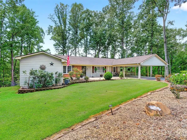 146 Cobblestone Dr, Marion, NC 28752
