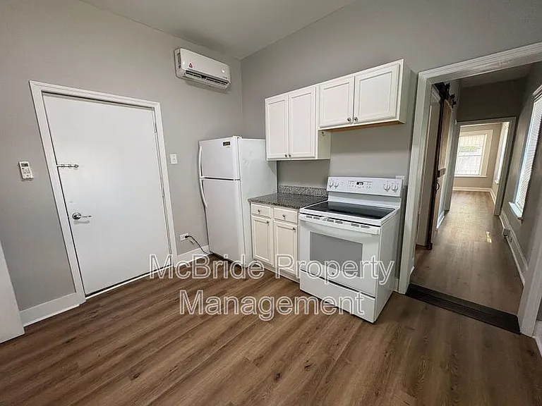 1836 Greene St — Photo 4