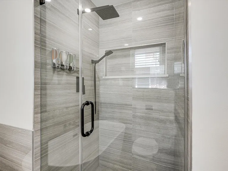 2605 Plateau Dr — Photo 25