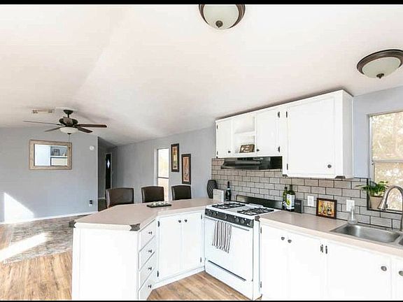 3rd image of 4860 E Ironwood Cir