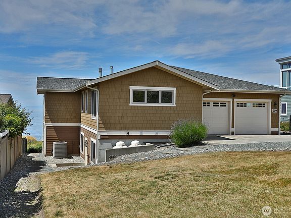 2nd image of 719 Fort Ebey Road