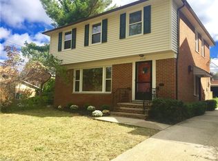 2531 Fenwick Rd, University Heights, OH 44118