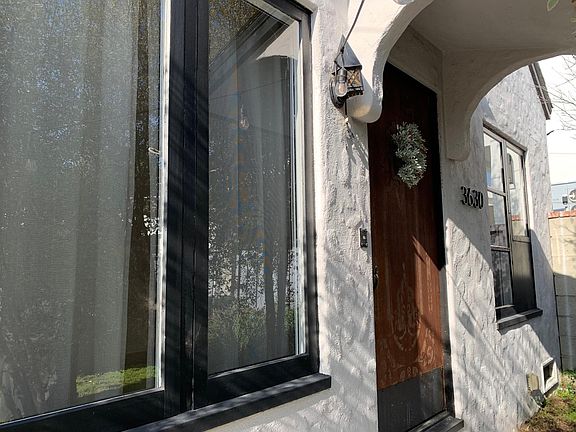 3rd image of 3630 Boyce Ave