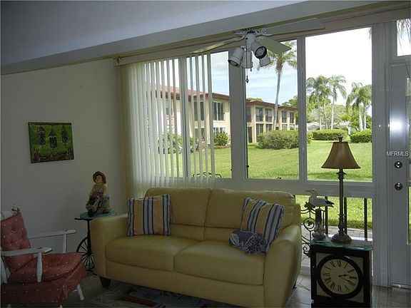 5th image of 10215 Regal Dr APT 11