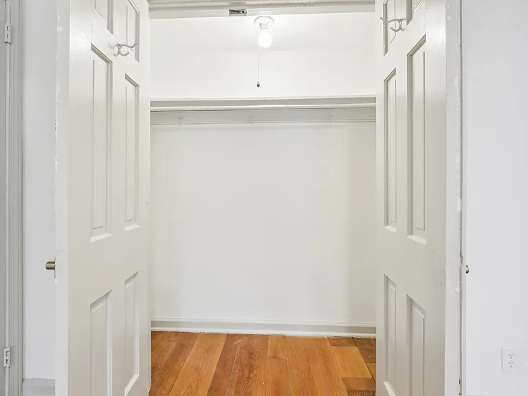 2834 Midvale Ave #M-2834B — Photo 24