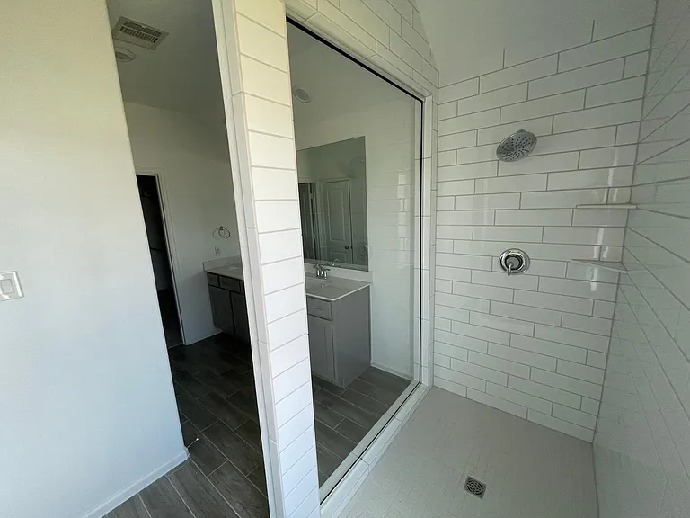 4135 Balboa Dr — Photo 17