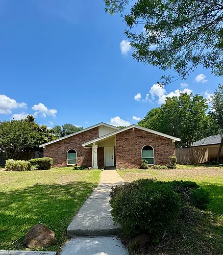3003 Lemmontree Ln Photo 1