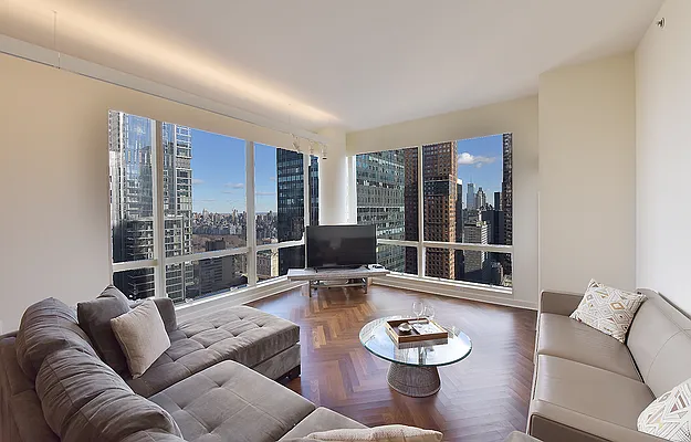 Rented by LUXE RESIDENCES INTERNATIONAL LLC | media 1