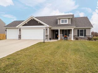 5510 Bear Creek Pass, Auburn, IN 46706
