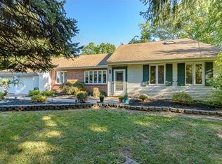5 Acken Ln, Princeton, NJ 08540