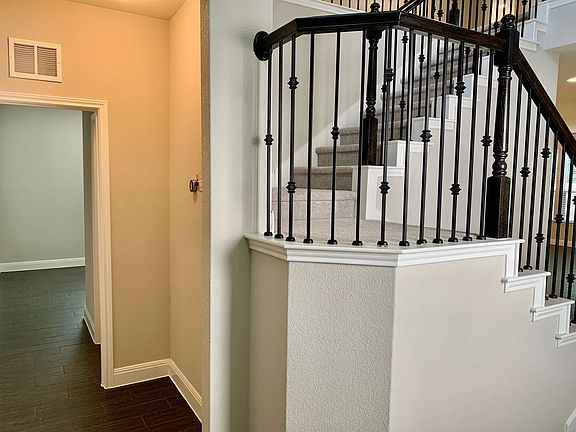 3rd image of 1050 Kenney Fort Xing Unit 25
