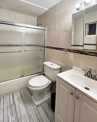 Rented by Mae Equities | media 5